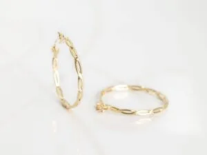 ARRACADA ORO LAMINADO TEJIDO LISO