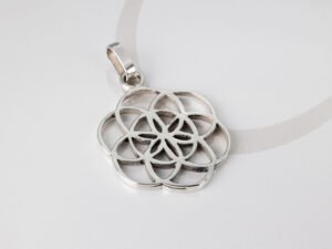 DIJE PLATA SILUETA FLOR VIDA LISO