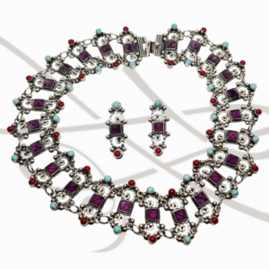 JUEGO PLATA LISO ENTRELAZADO COLLAR Y ARETES AMATISTA