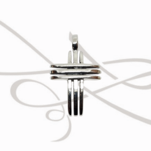 DIJE PLATA RELIGIOSO CRUZ TRIPLE